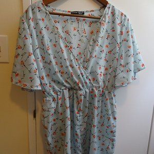 322 NWOT Shein Blue Floral Bell Sleeve Romper Large